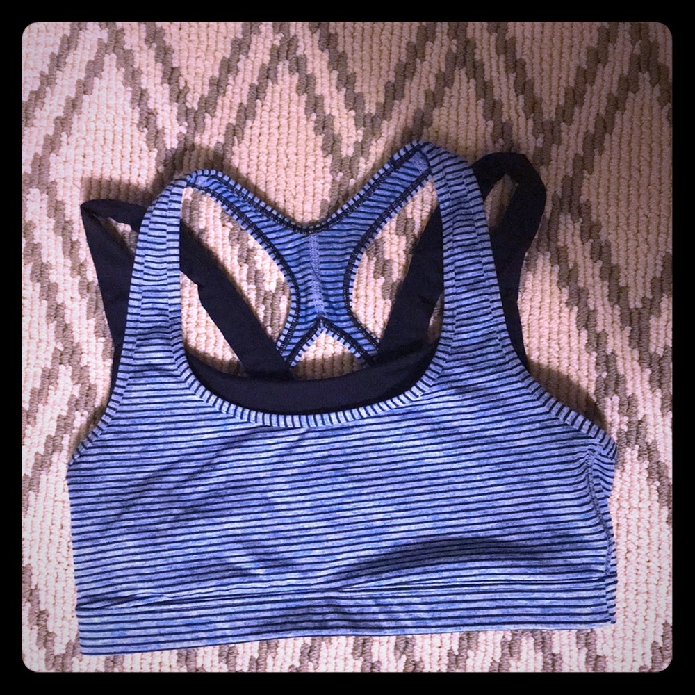 Women’s sports bra